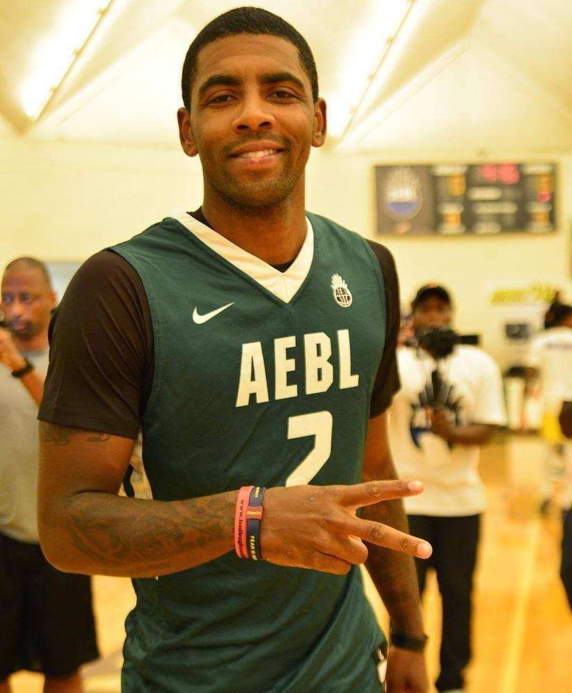 奥赖利：比赛增多提升与队友默契（奥赖利：比赛越多，与队友配合越默契）