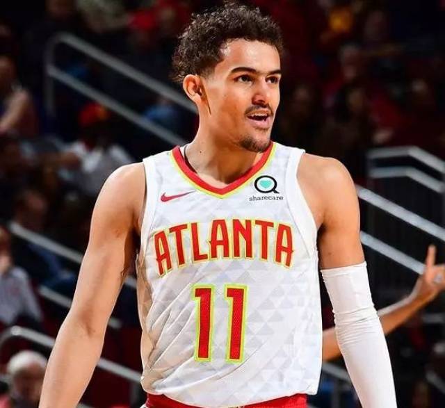 篮球篮网比赛中关键传球帮助球队取胜（篮网比赛关键传球助球队取胜）