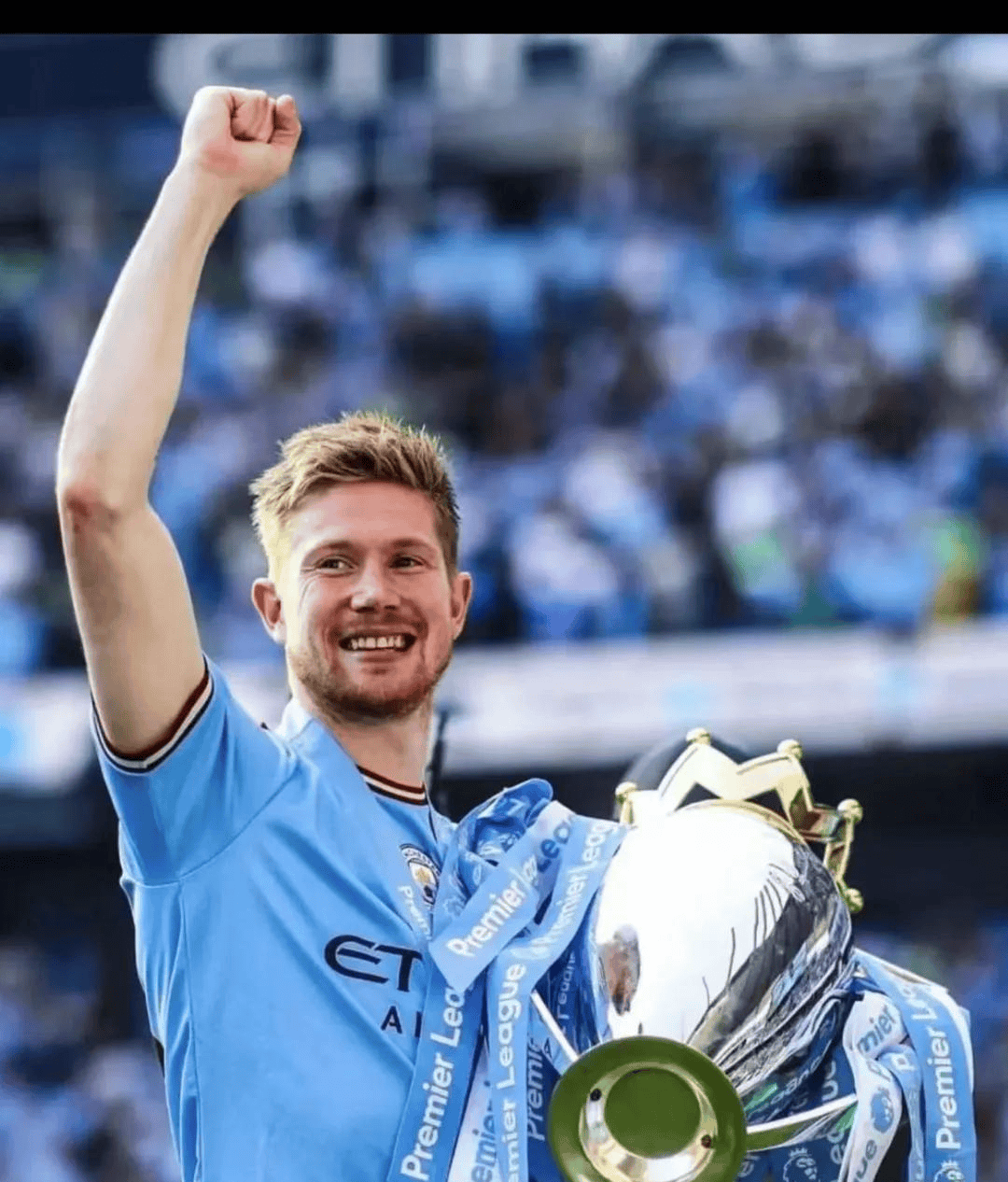 伊涅斯塔：中场球员当教练更能掌控全局，小法现在做得非常好（伊涅斯塔：中场出身教练更能掌控大局，小法目前表现出色）