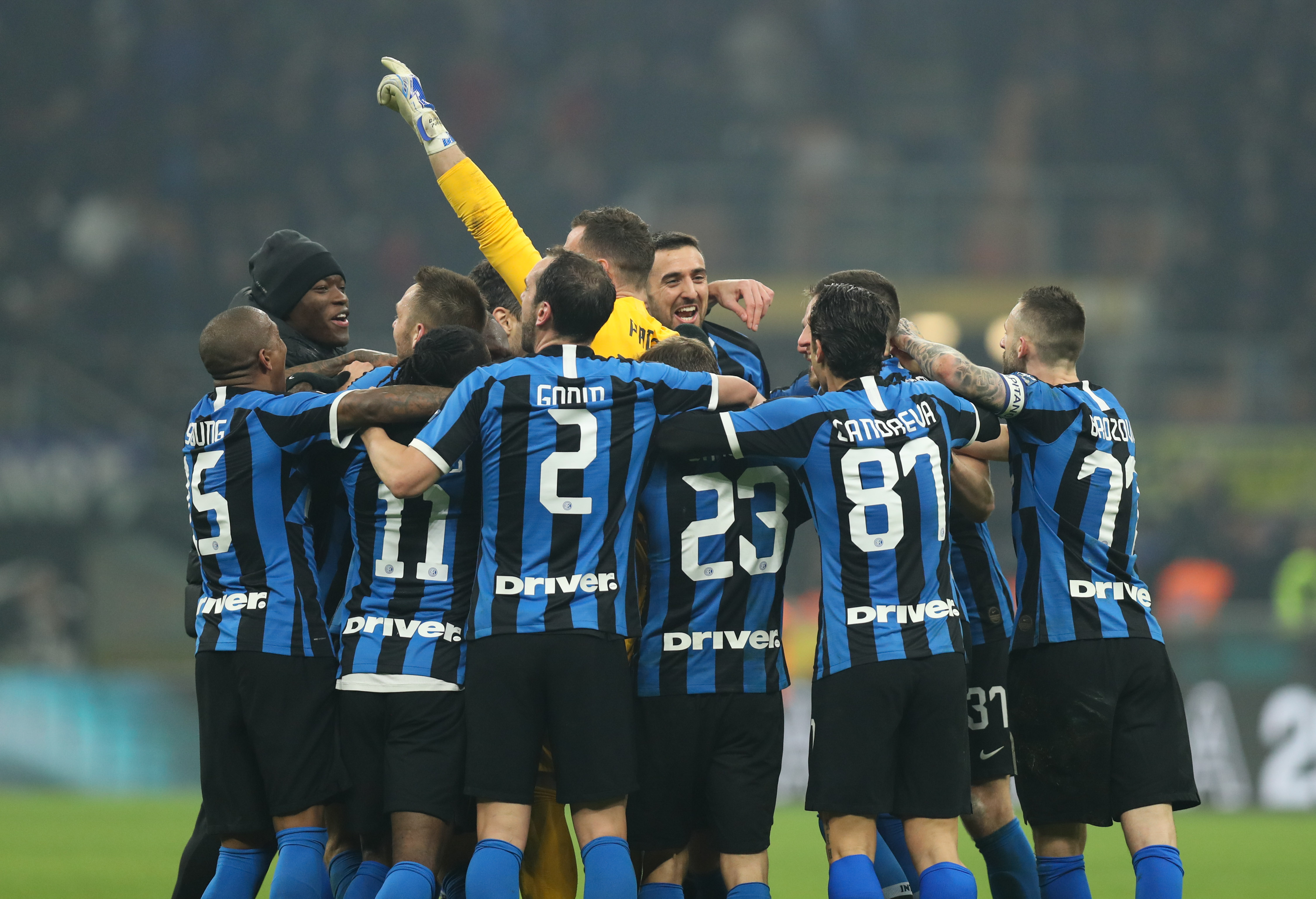 Shams：卡梅隆-约翰逊的右膝伤势将在4到6周后接受复查（Shams：卡梅隆-约翰逊右膝伤情预计4至6周后复查）