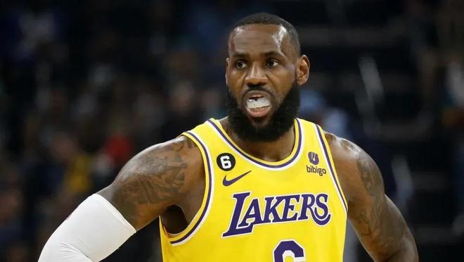 活塞内线得分76分！鲍威尔：对手在禁区予取予求，我们太被动（活塞禁区轰下76分！鲍威尔：对手肆虐内线，我们过于被动）