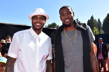 劳塔罗国米生涯欧冠62次出场并列队史第二，仅次于萨内蒂（劳塔罗欧冠为国米出场62次，队史并列第二，仅逊萨内蒂）