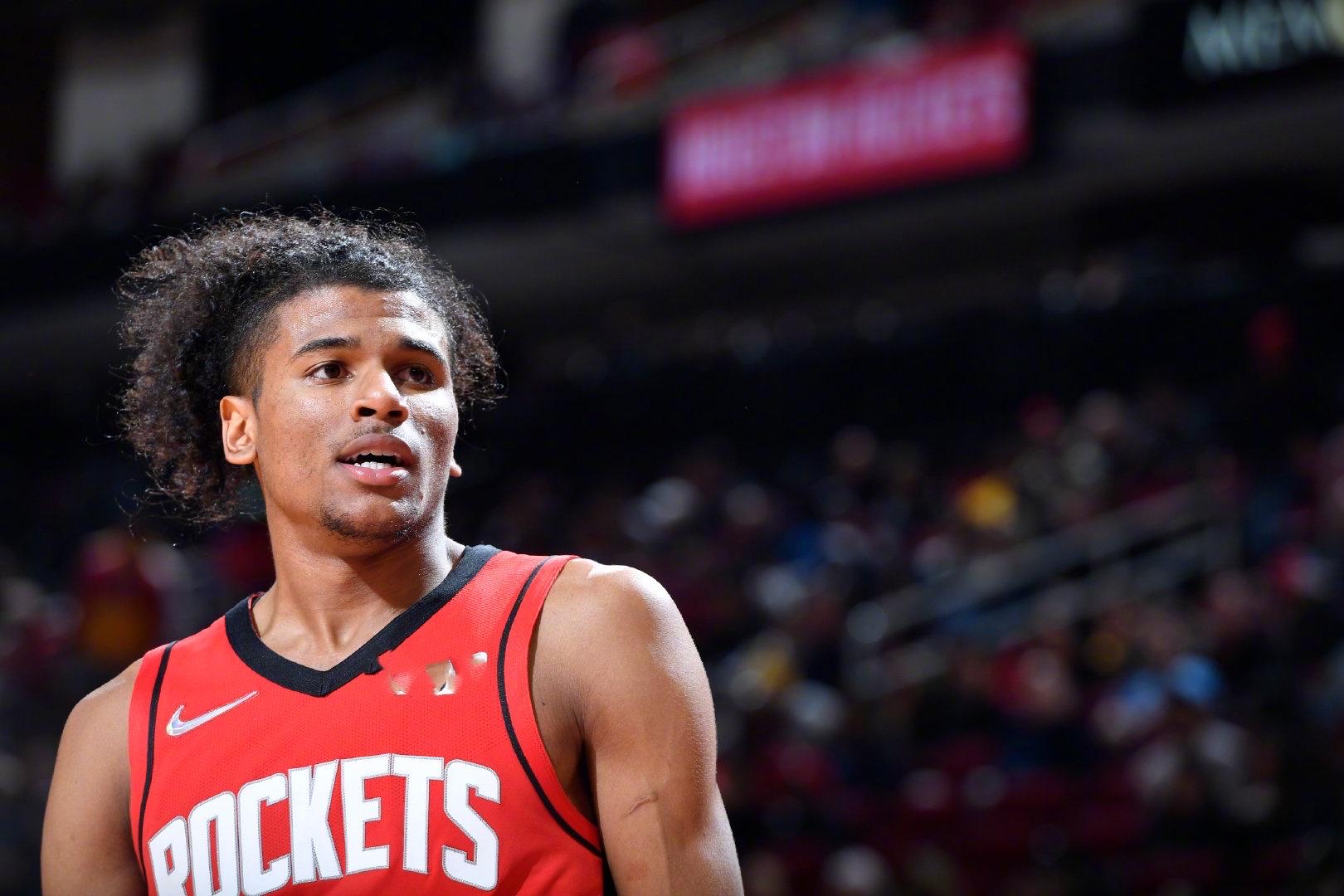 骑士NBA杯小组赛2胜2负&位列第三，确定无缘晋级淘汰赛（骑士NBA杯小组赛两胜两负居第三，无缘淘汰赛晋级）