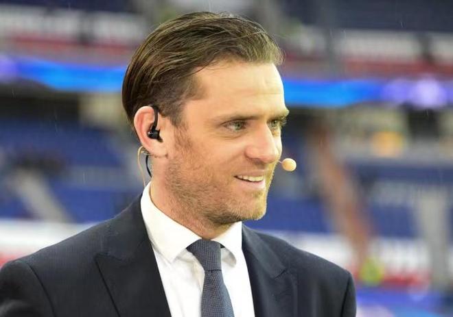 世体：对阵法鹰巴萨共有502人转卖门票，包括11名季票持有者（世体：巴萨战法鹰有502人转售球票，其中包含11名季票持有者）